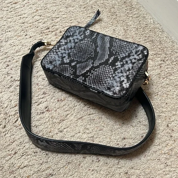 Anine Bing | Alice Crossbody Bag in Blue Python - Picture 8 of 9